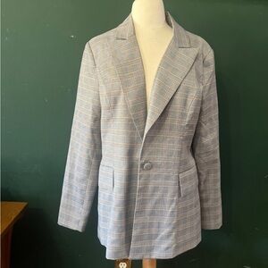 Gray Plaid Blazer with Notched Lapel and Relaxed Fit